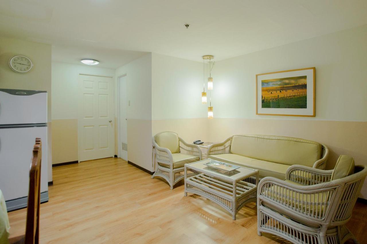 Newgrange Condotel Кесон-Сити Экстерьер фото
