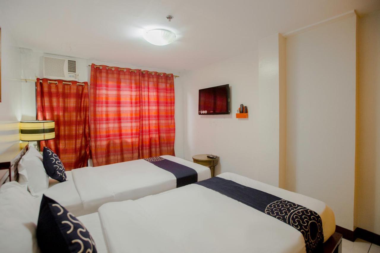 Newgrange Condotel Кесон-Сити Экстерьер фото