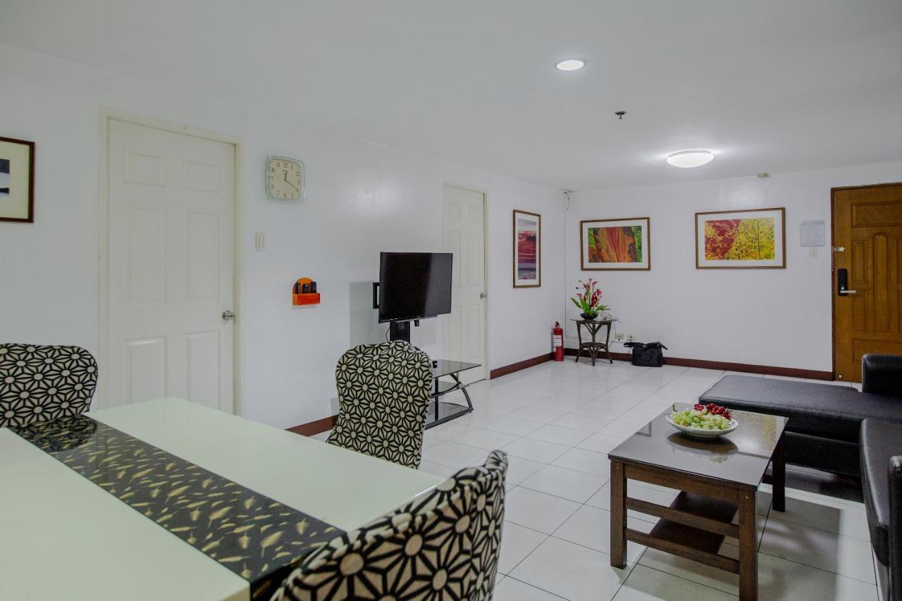 Newgrange Condotel Кесон-Сити Экстерьер фото