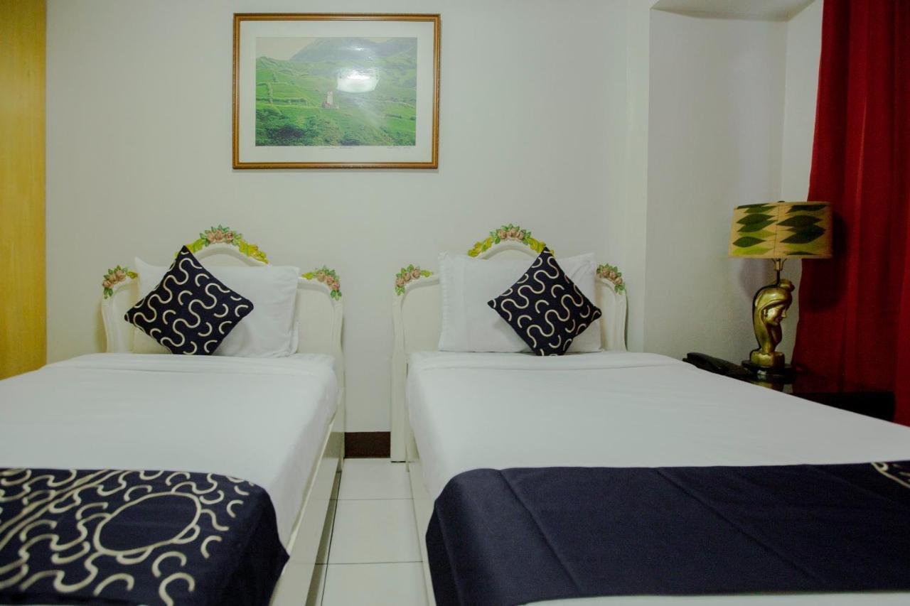 Newgrange Condotel Кесон-Сити Экстерьер фото
