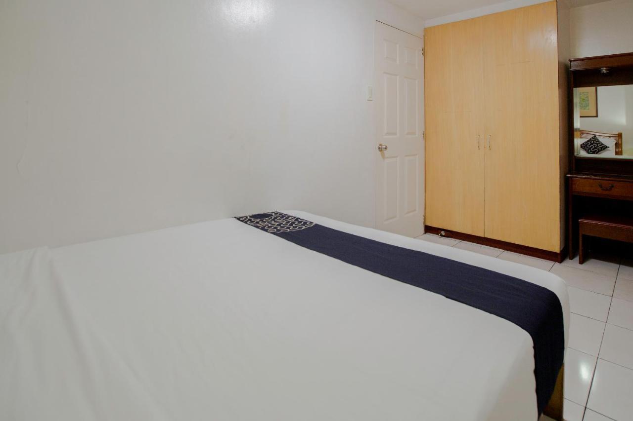 Newgrange Condotel Кесон-Сити Экстерьер фото