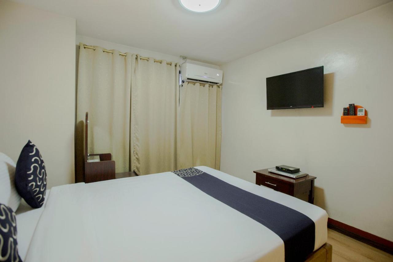 Newgrange Condotel Кесон-Сити Экстерьер фото